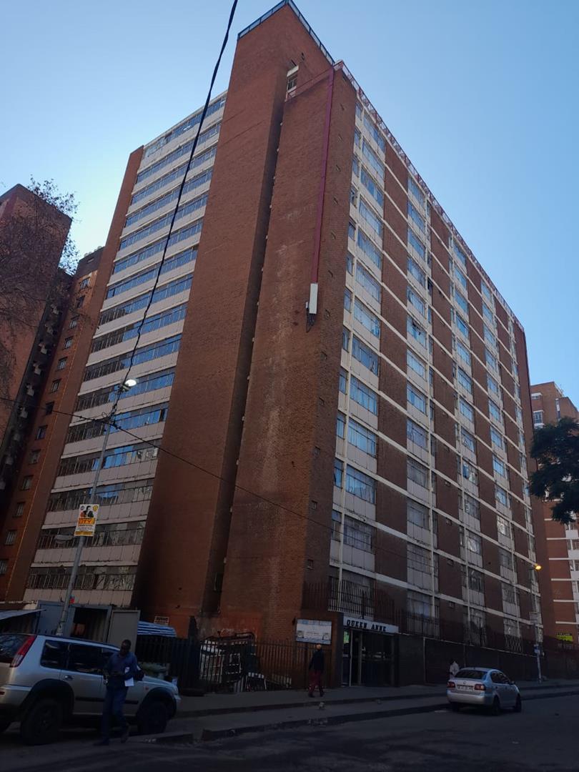 1 Bedroom Apartment / flat to rent in Hillbrow 13 Bruce St P24