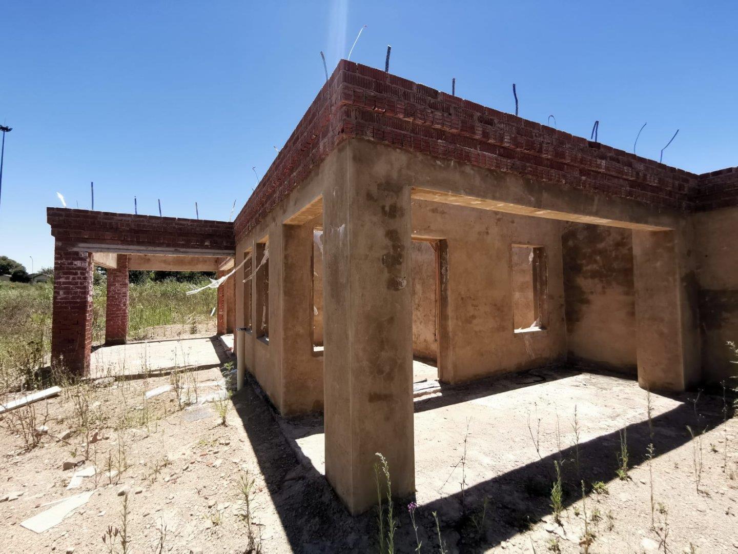 4 Bedroom House for sale in Ncandu Park P24112206950