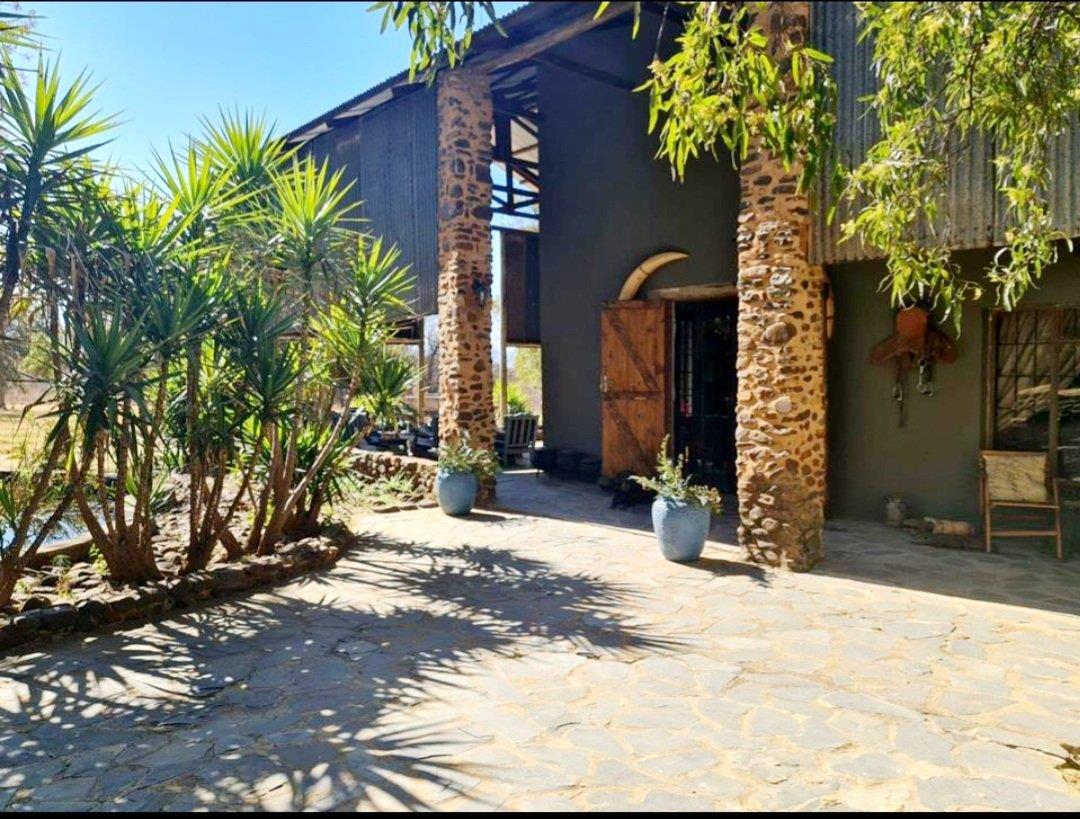 Farm for sale in Hekpoort Hartebeesfontein, Hekpoort P24112207105