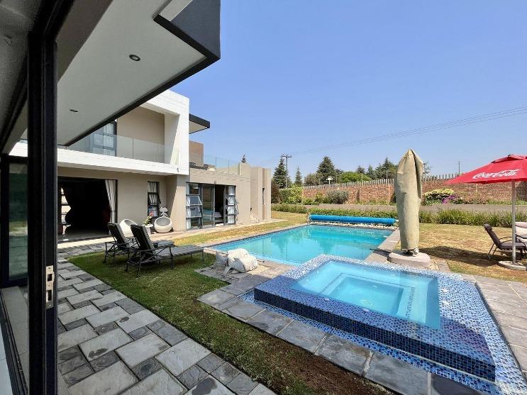 Midstream Estate Property Houses for sale in Midstream Estate