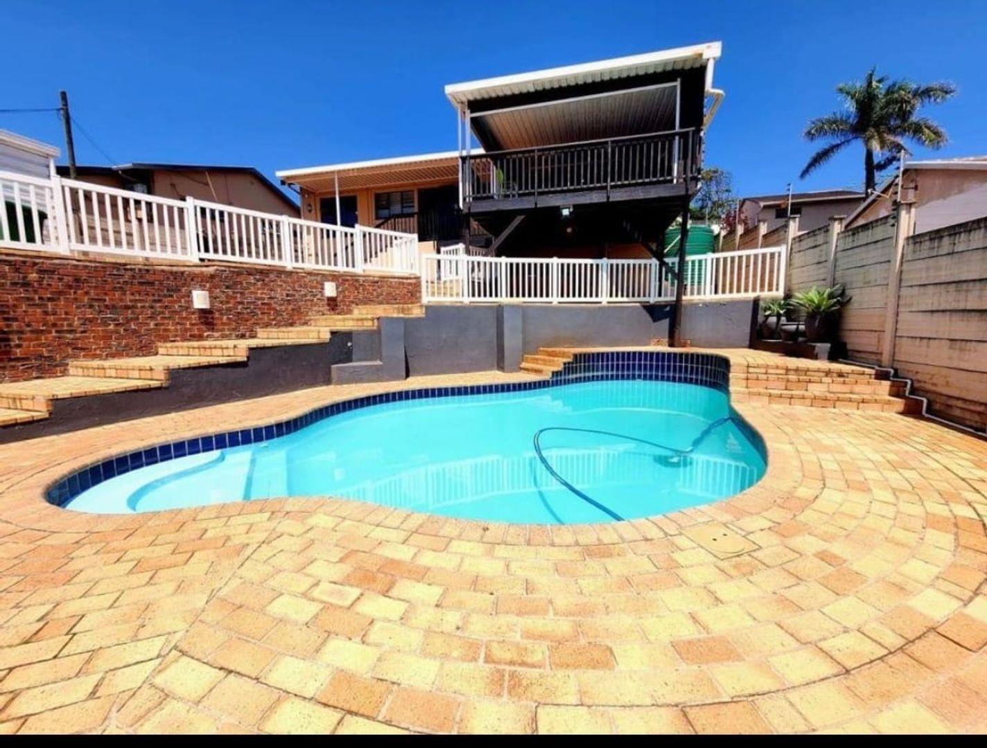 4 Bedroom House for sale in Bluff 70 Sormany Road P24112216850