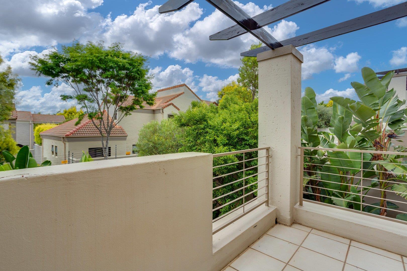 Douglasdale Property Apartments / flats to rent in Douglasdale