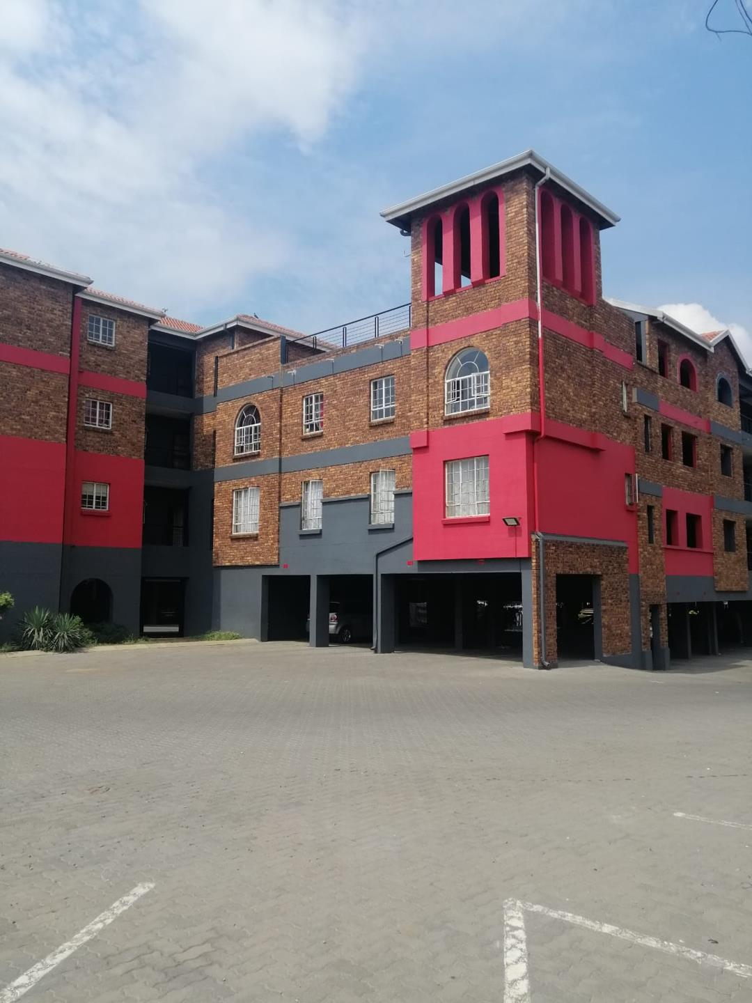 Ravenswood Property Property and houses to rent in Ravenswood