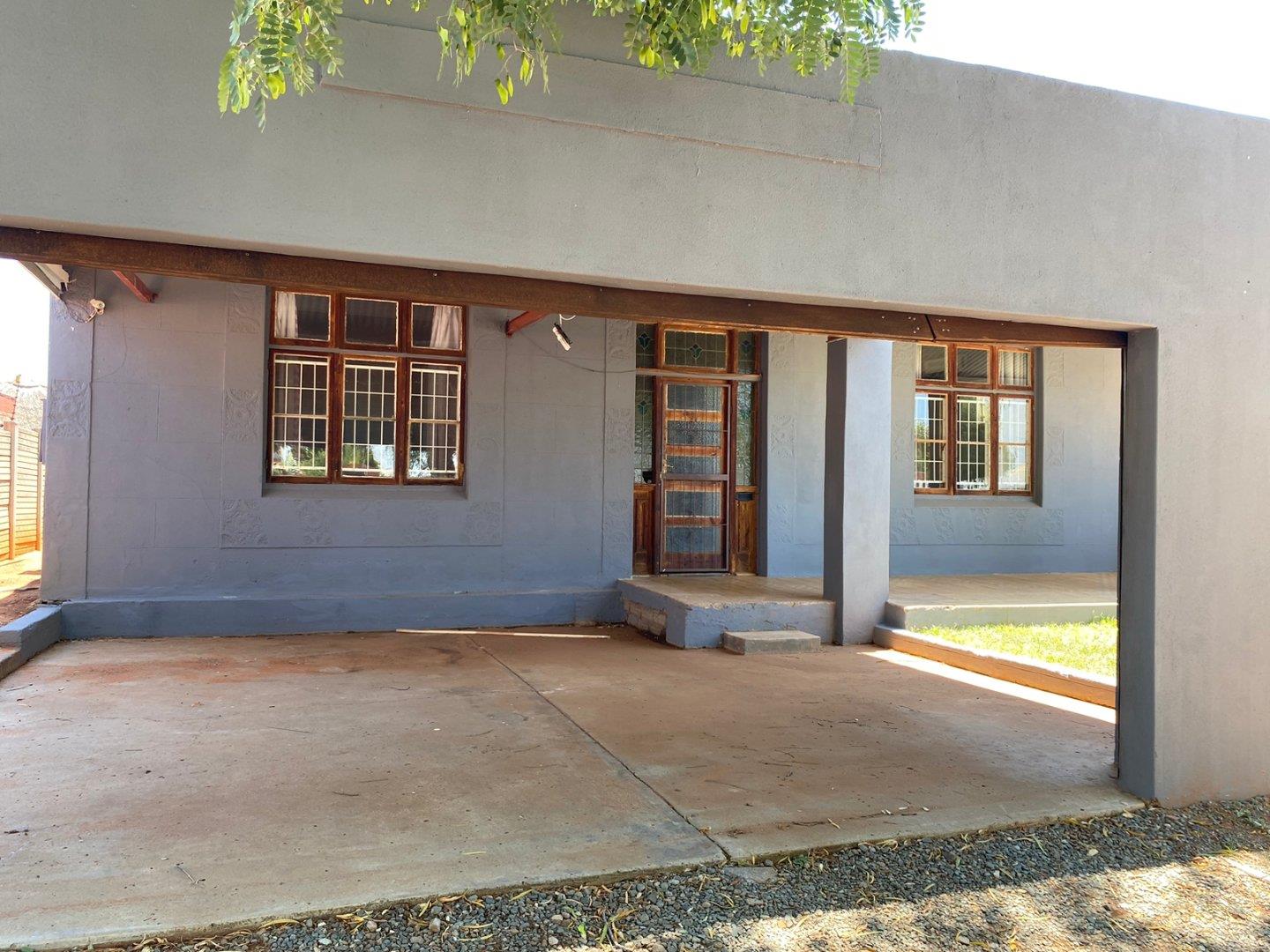 3 Bedroom House for sale in Herlear P24112225352