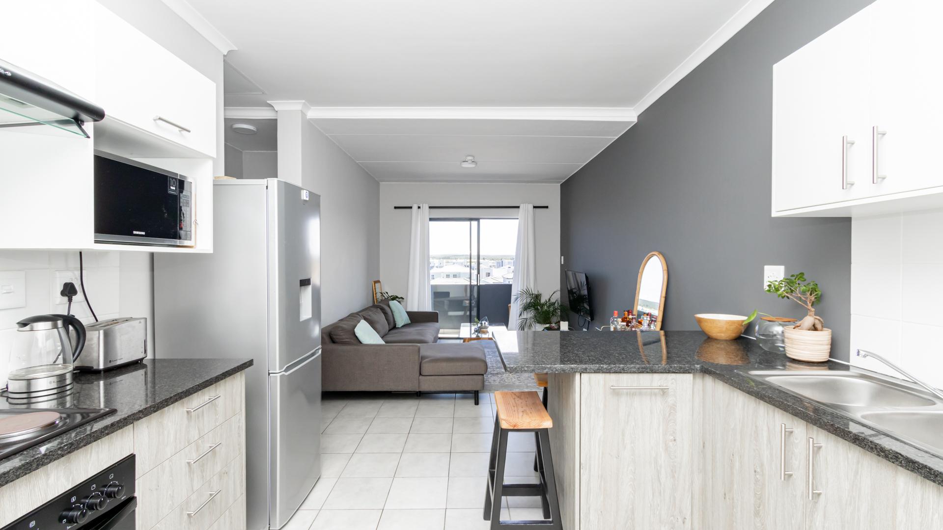 2 Bedroom Apartment / flat for sale in Parklands North 99 Tyrall Road