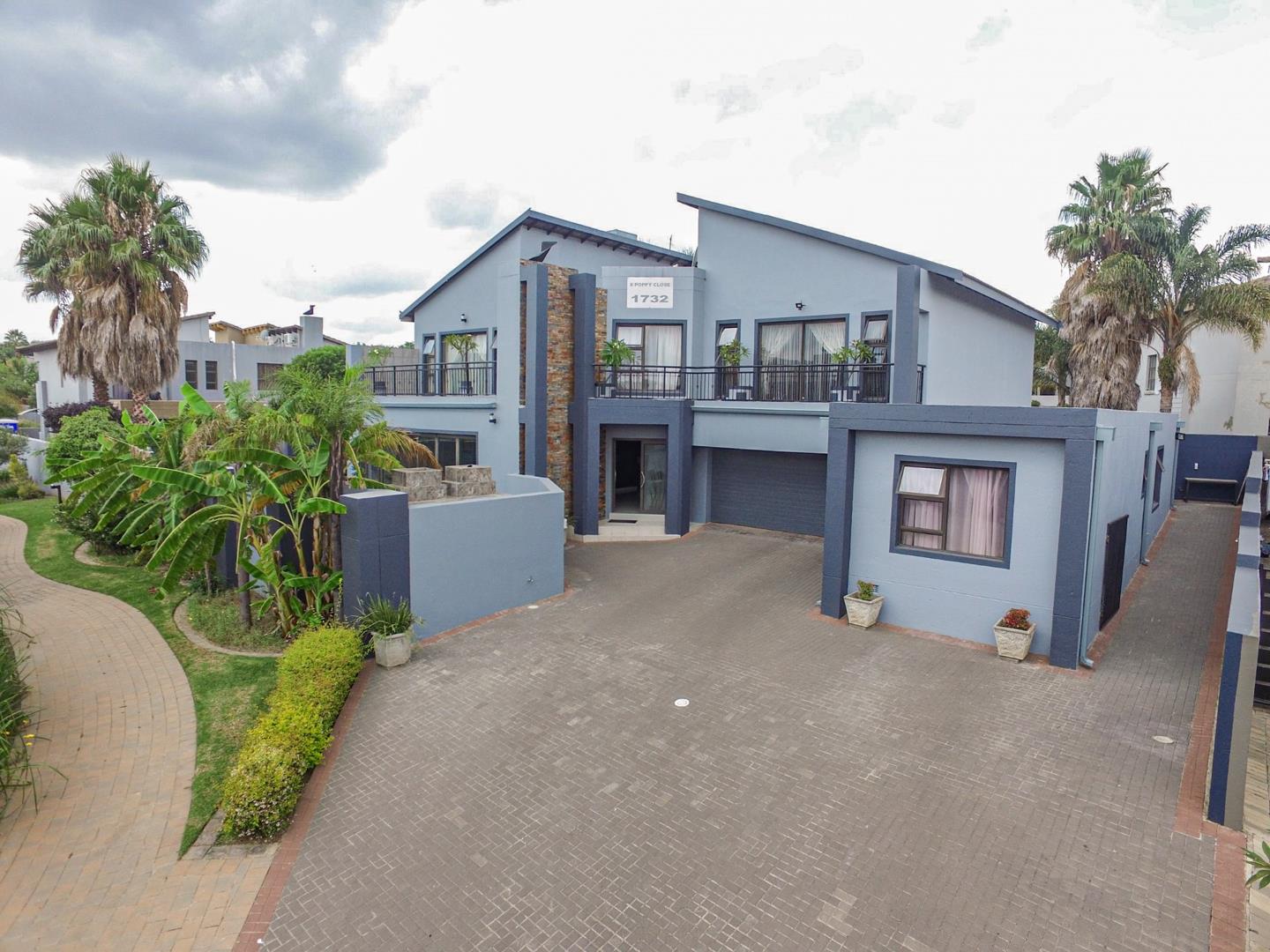 5 Bedroom House for sale in Greenstone Hill P24112190146