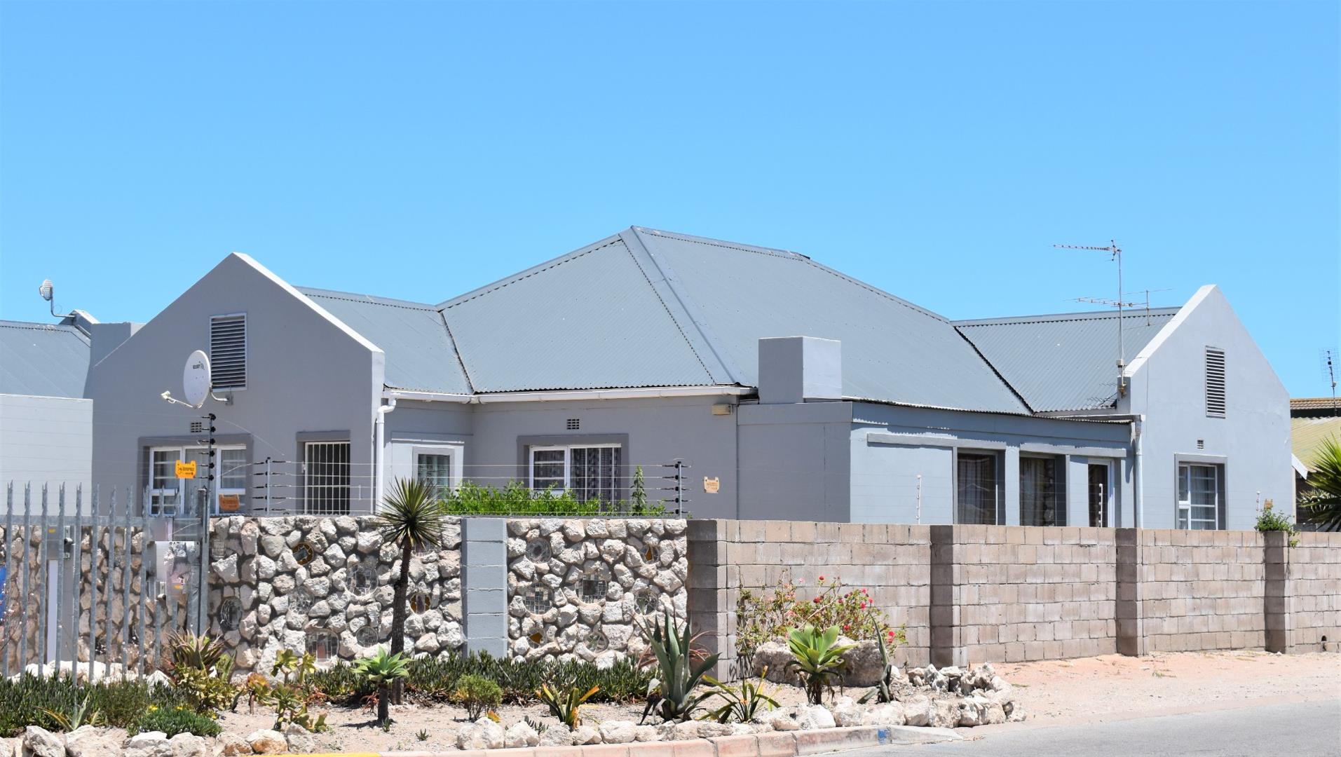 Townhouses for sale in Saldanha Saldanha Property