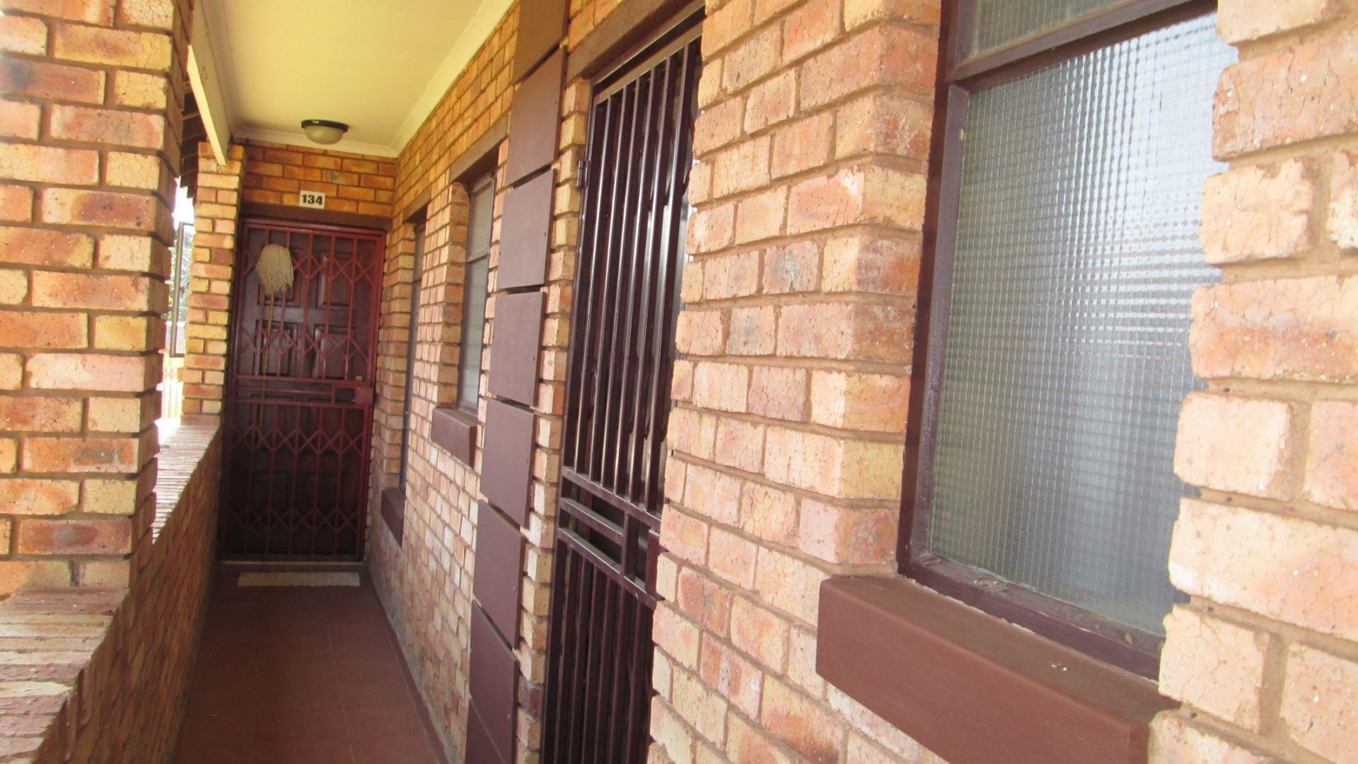 2 Bedroom Townhouse to rent in The Orchards P24113778457