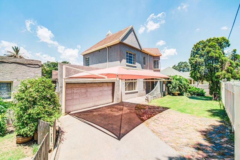 4 Bedroom House for sale in Plantation 33 North Avenue P24112238539