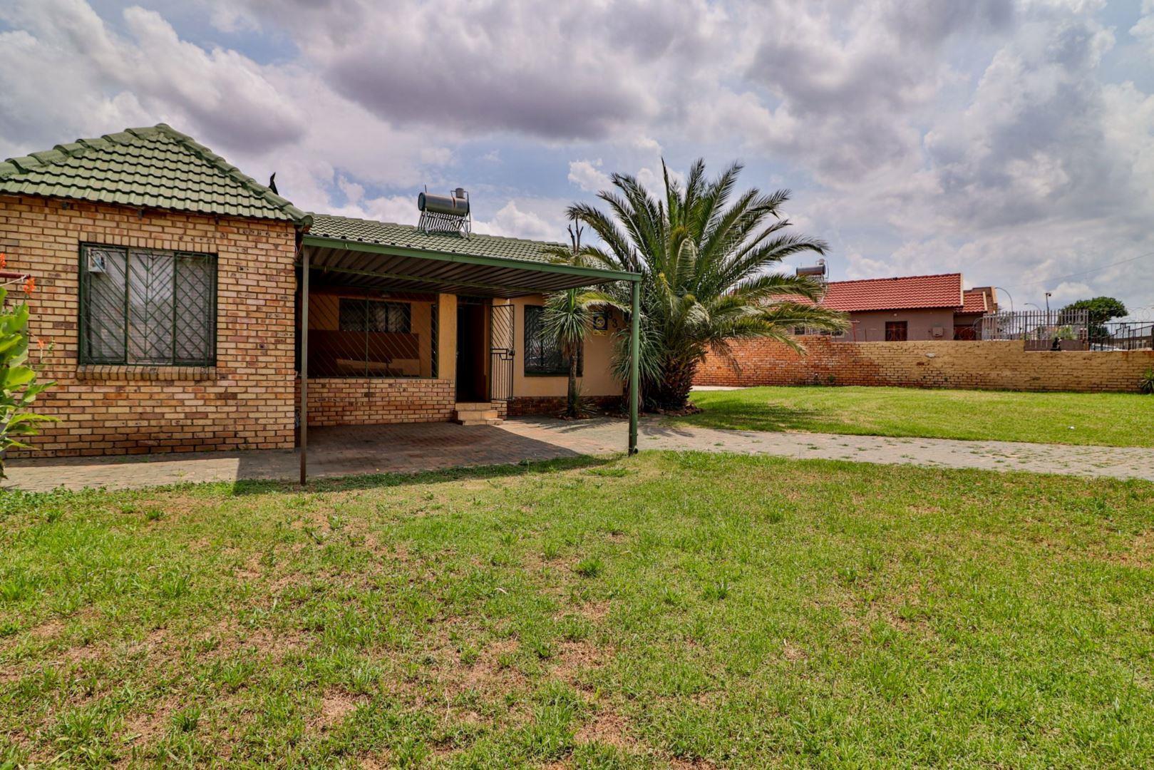 Lenasia South Property Property and houses for sale in Lenasia South