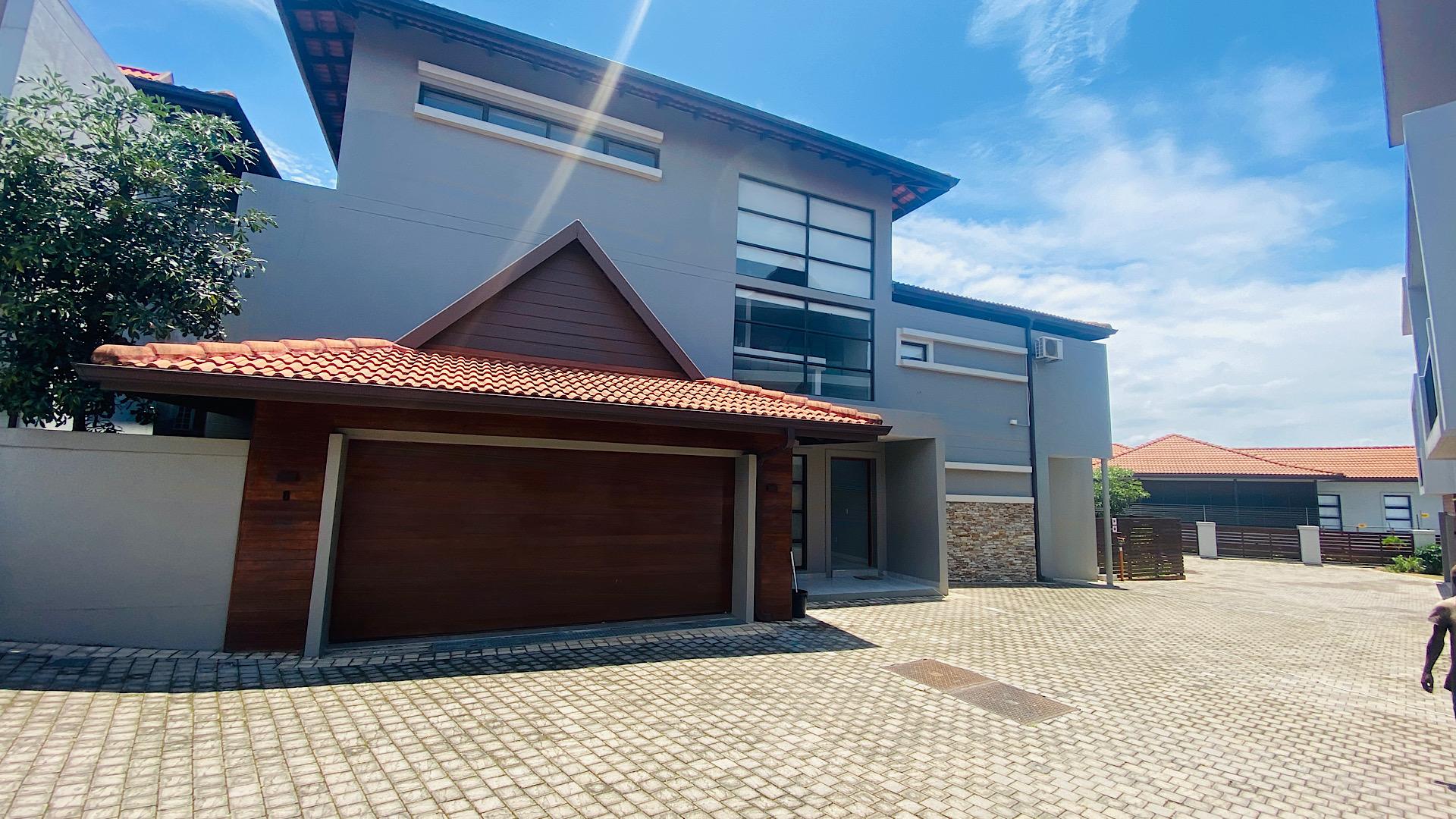 5 Bedroom Townhouse for sale in Izinga Ridge P24112243025