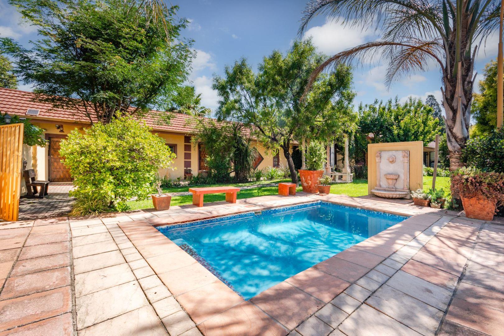 Commercial property for sale in Ravenswood P24112243507