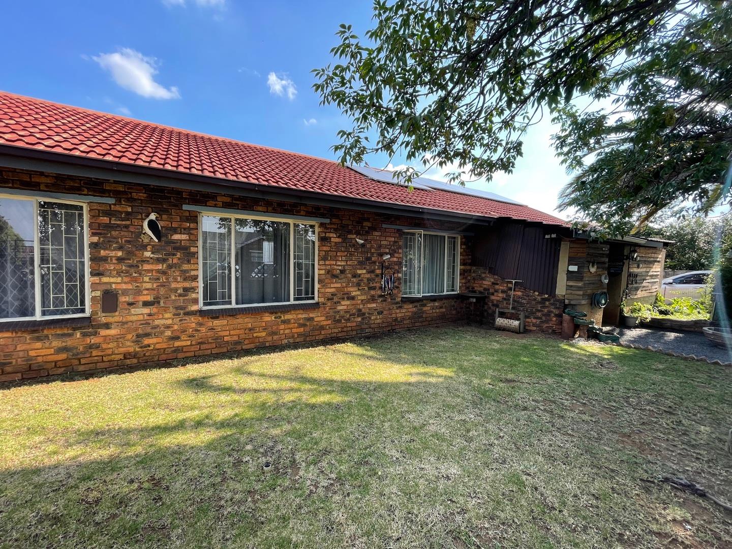 3 Bedroom House for sale in Waldrift P24112246666