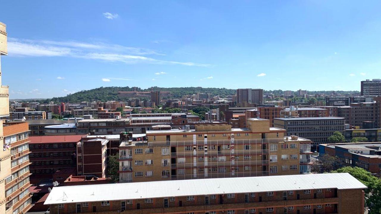 6 Bedroom Apartment / flat for sale in Sunnyside P24112247140