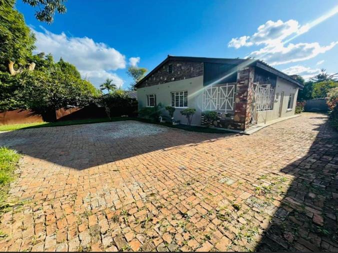 3 Bedroom House to Rent in Roma