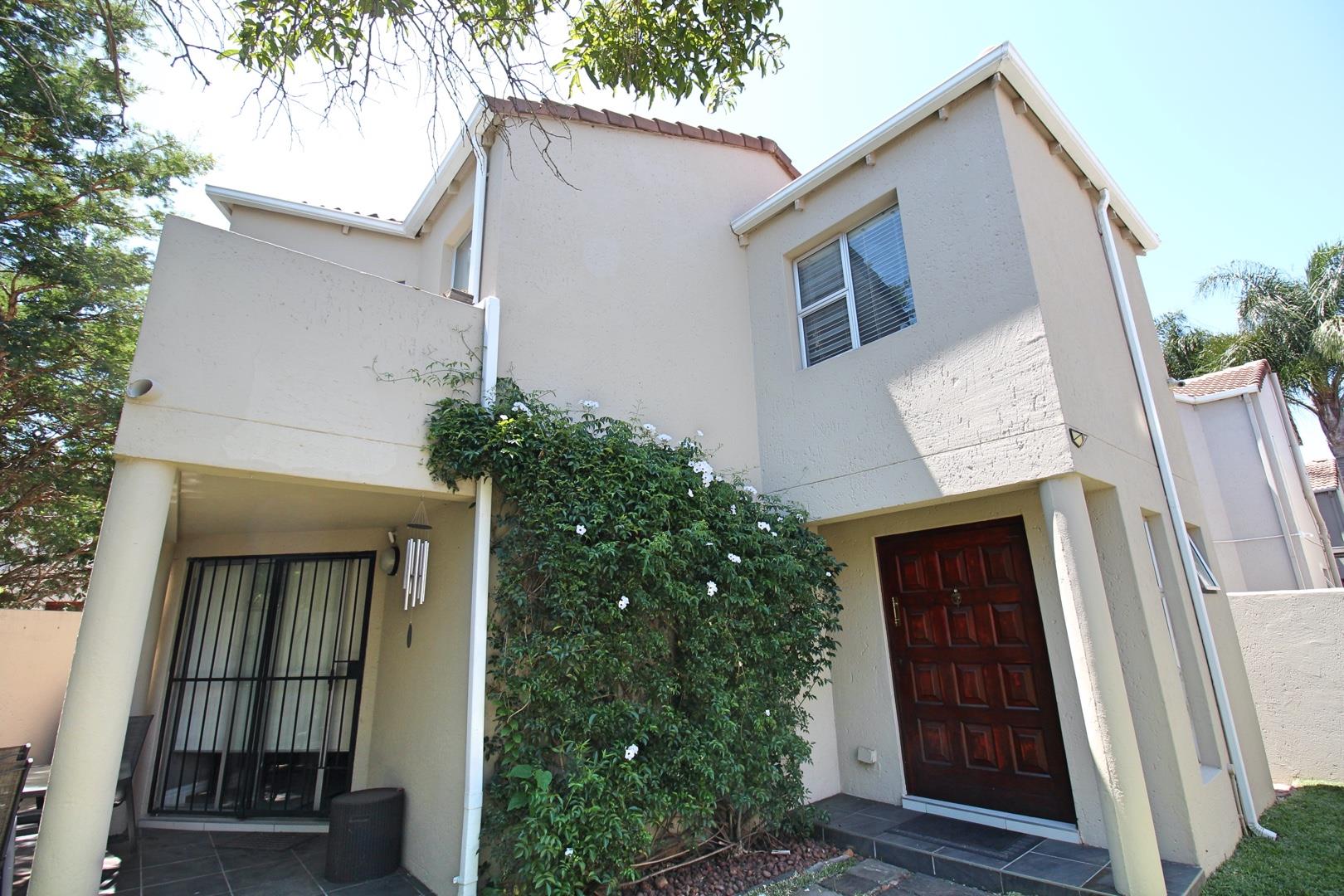 Sunninghill Property Property and houses for sale in Sunninghill Page 17