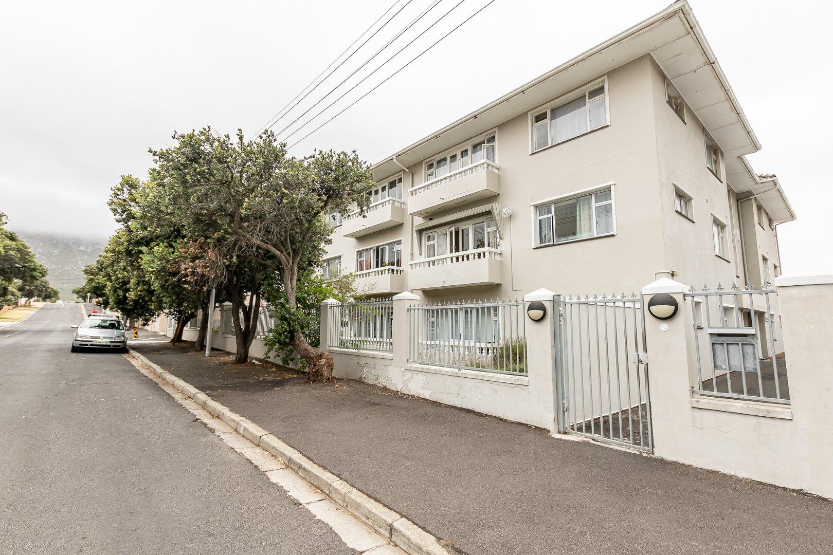 Apartments / flats for sale in Fish Hoek Fish Hoek Property