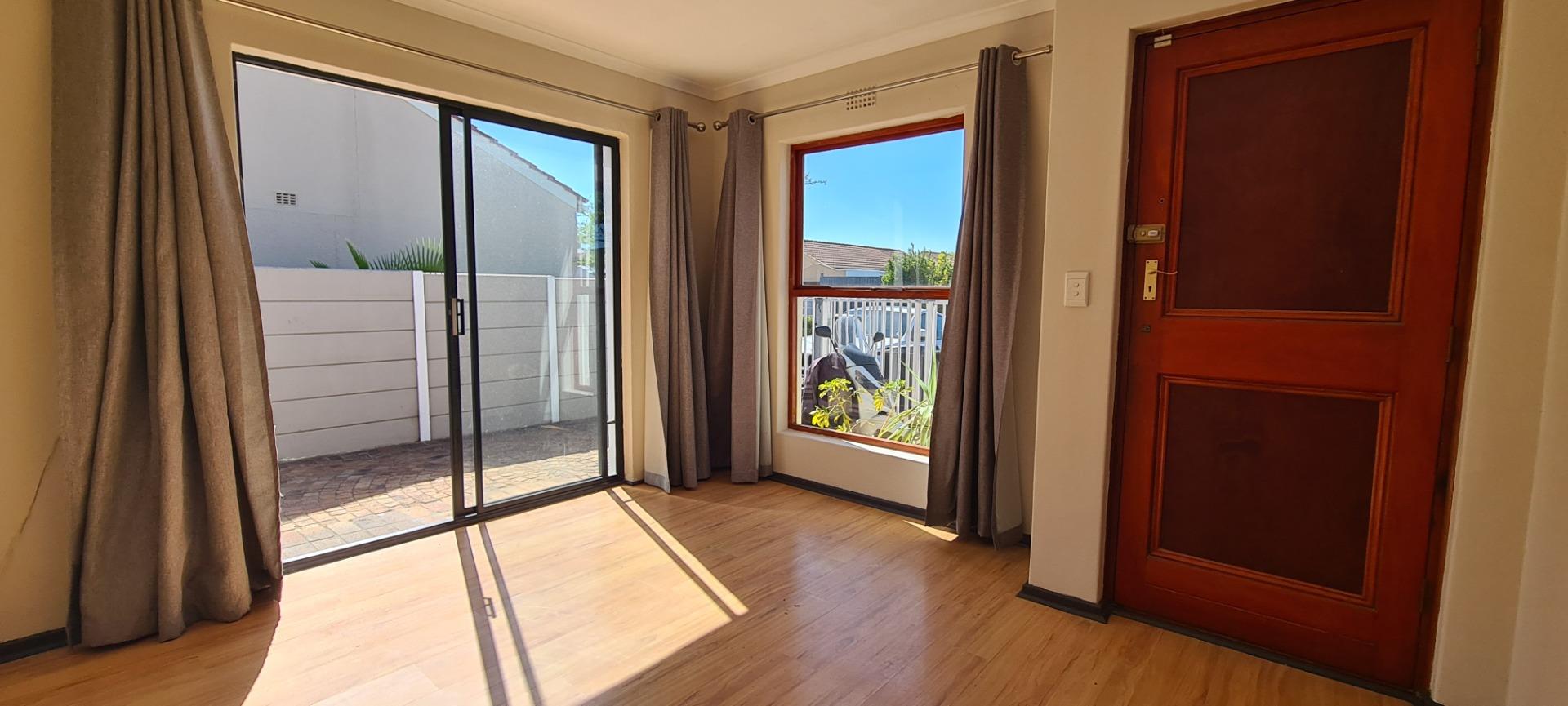 Houses to rent in Somerset West Somerset West Property