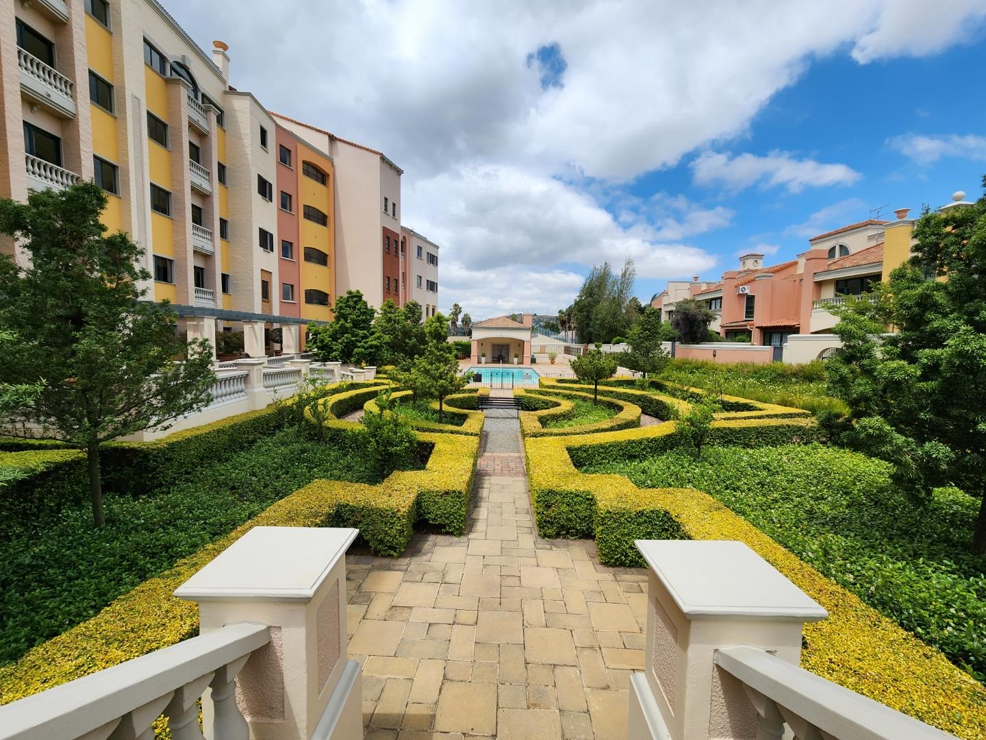 Bedford Gardens Property Property and houses for sale in Bedford