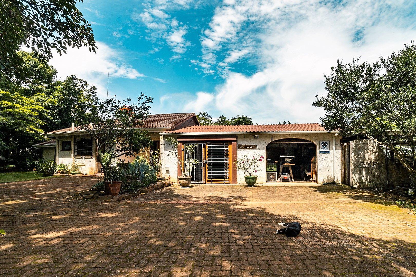 3 Bedroom House for sale in Crestview 23 Umgeni View Road P24112256555