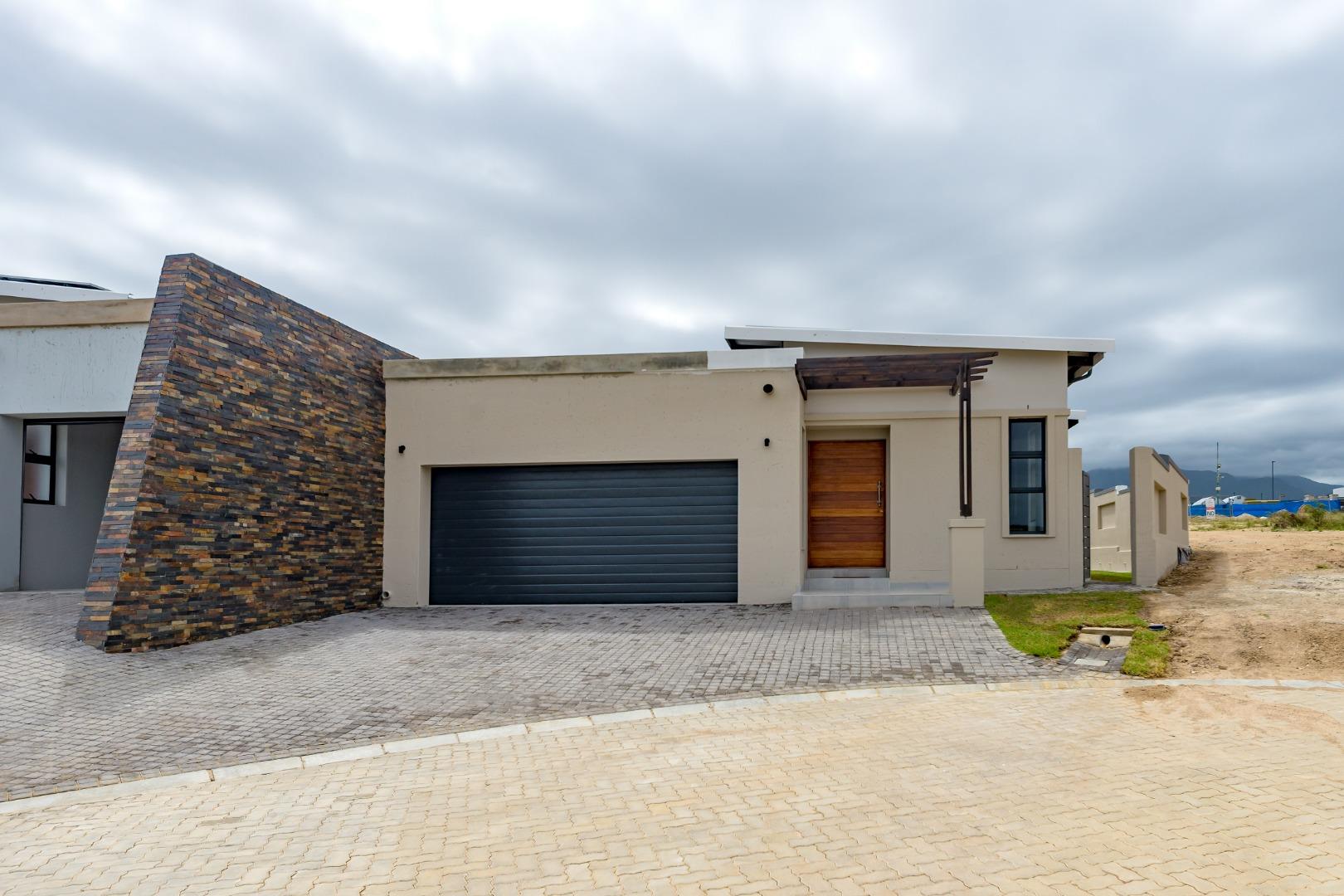 3 Bedroom House for sale in Eden Residential Estate P24113899141