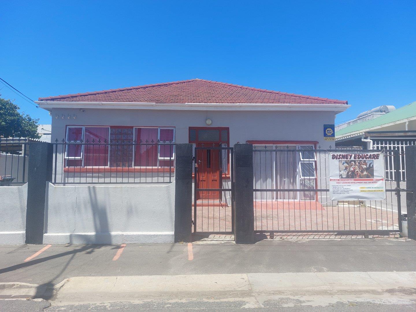Maitland, Cape Town Property Houses for sale in Maitland, Cape Town