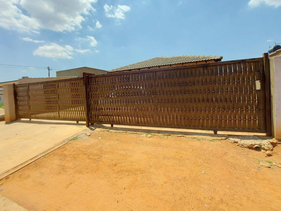 Property and houses to rent in Soweto Soweto Property Property24