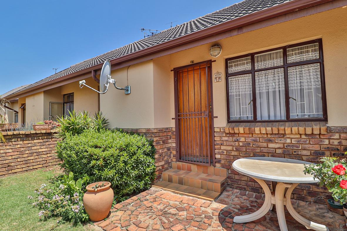 Bonaero Park Property Property and houses for sale in Bonaero Park