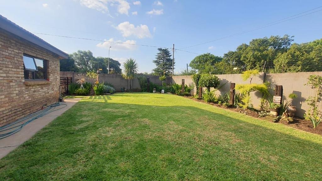 3 Bedroom Townhouse for sale in Riversdale P24112261458