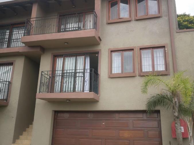 2 Bedroom Townhouse for Sale in Silverton