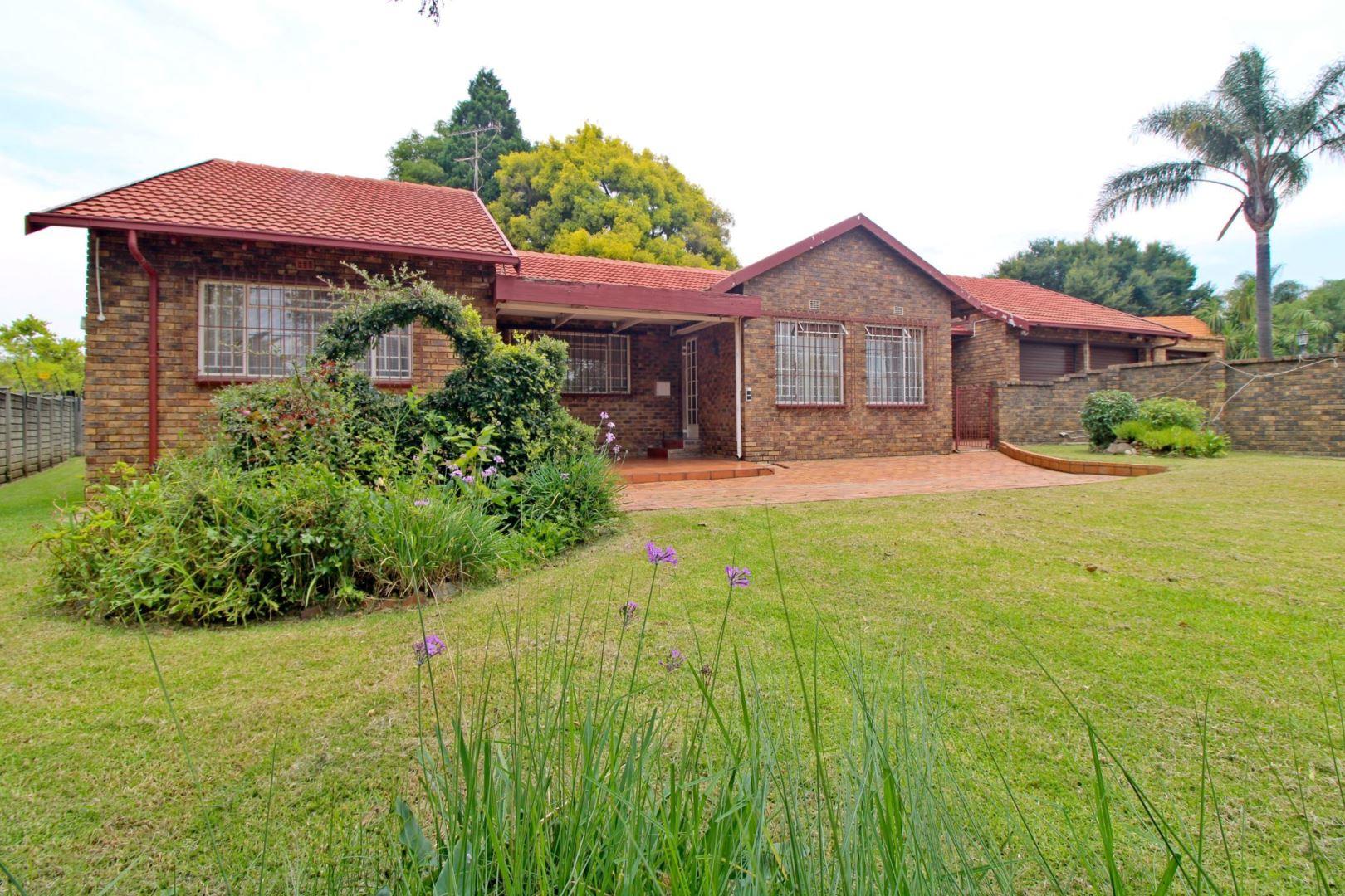Weltevreden Park Property Property and houses for sale in Weltevreden