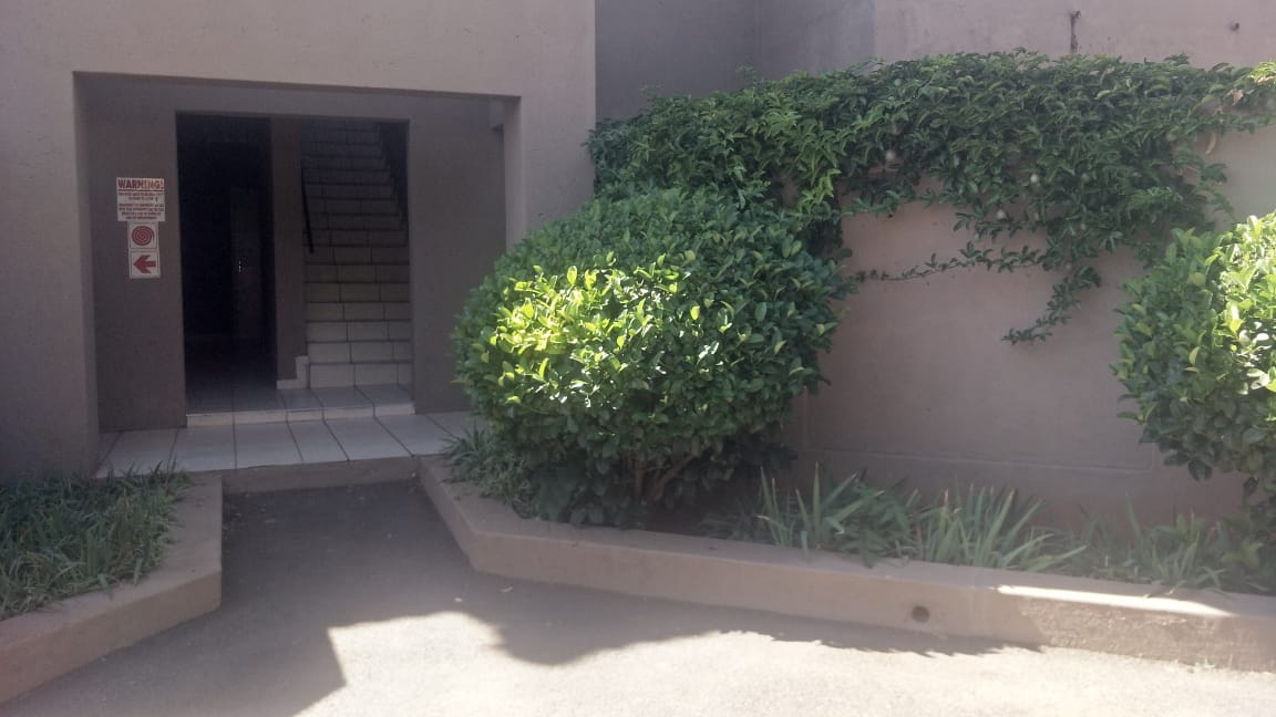 2 Bedroom Apartment / flat for sale in Fairland P24114362459