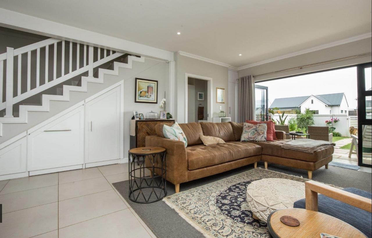 Emberton Estate Property Townhouses for sale in Emberton Estate