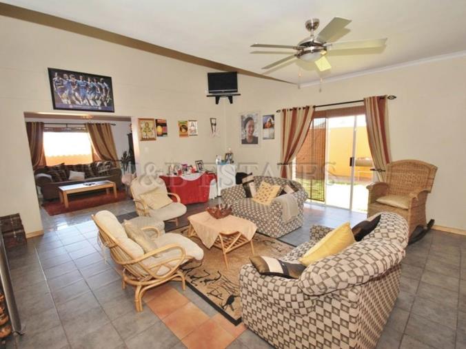 5 Bedroom House for Sale in Fairways