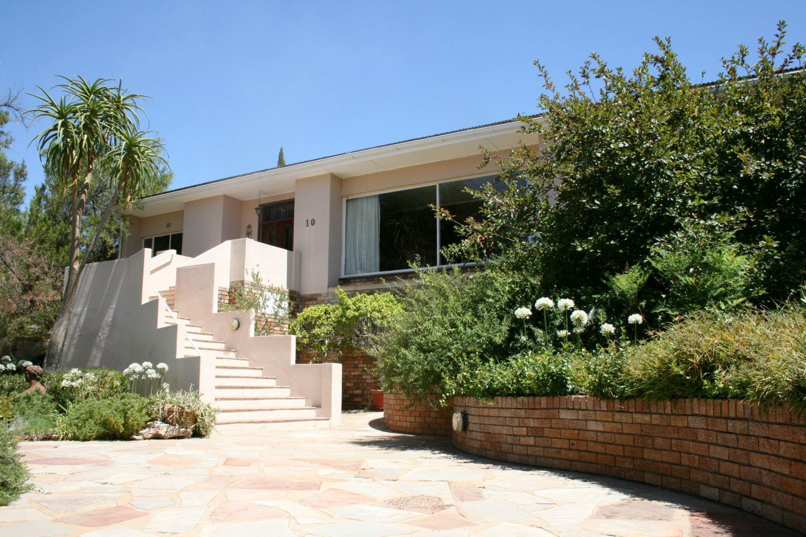 4 Bedroom House for sale in Springbok 10 King Street P24112269022