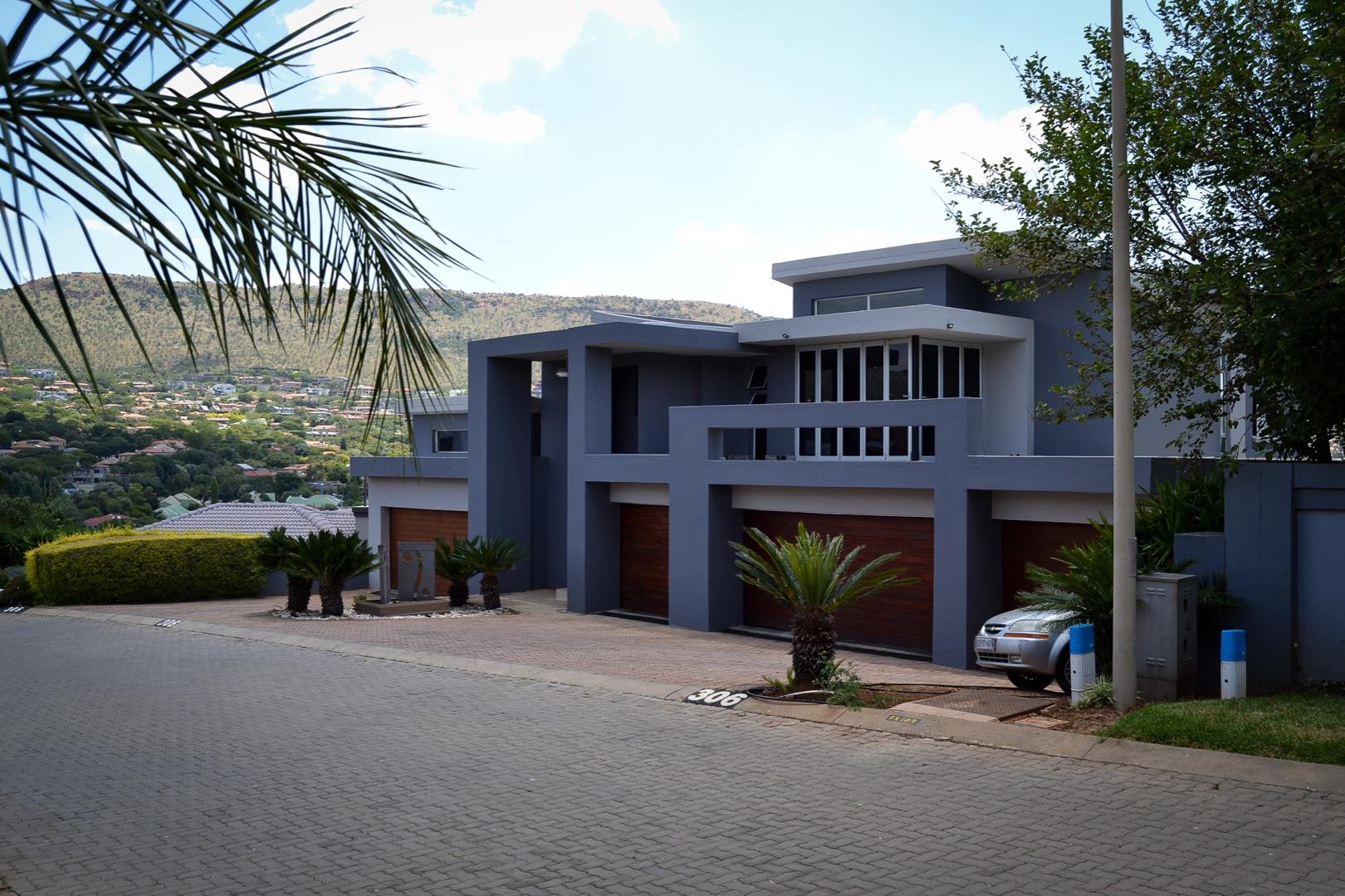 4 Bedroom House for sale in Ruimsig Country Estate Valhalla Street