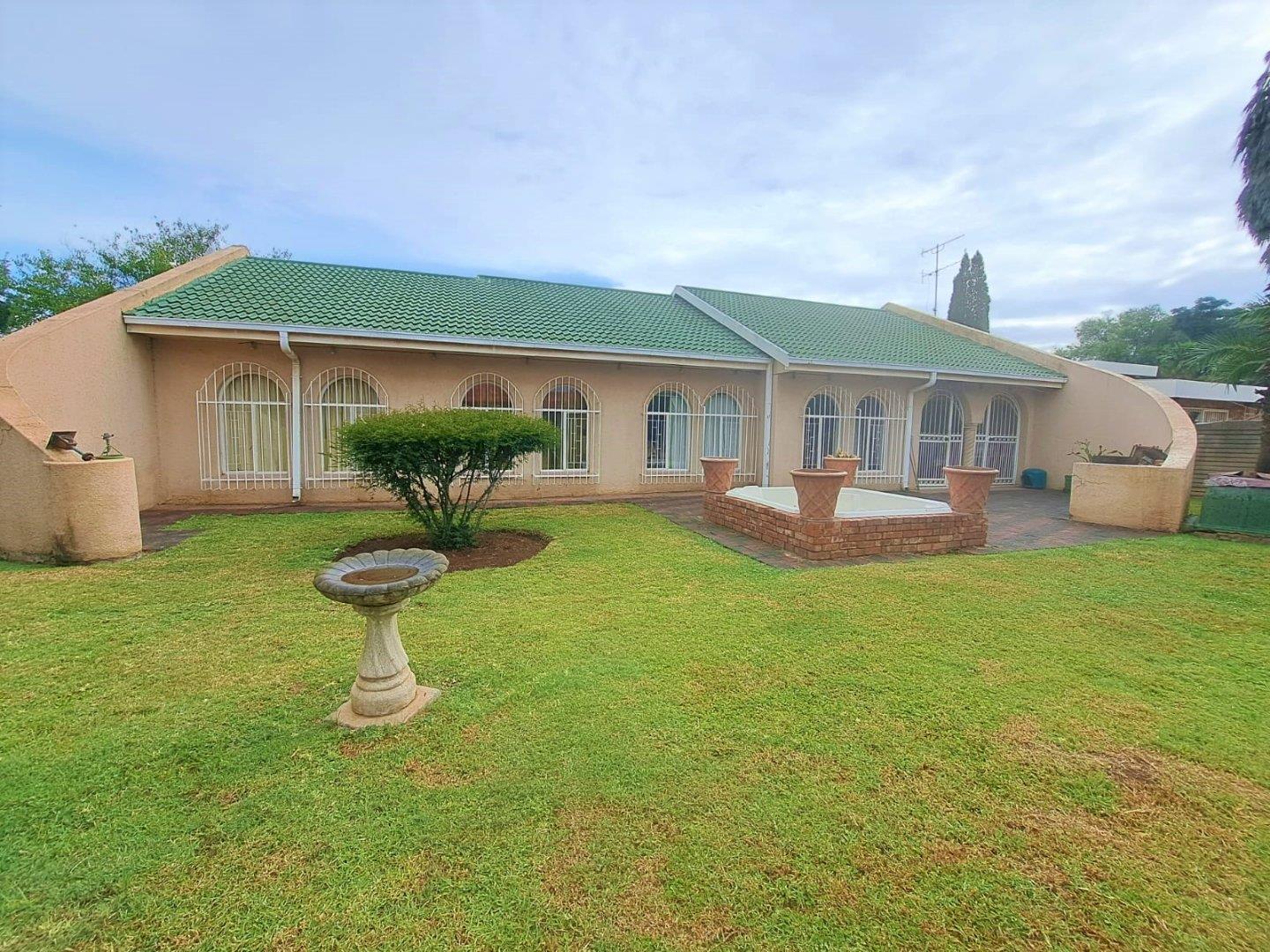 Arcon Park Property Houses for sale in Arcon Park