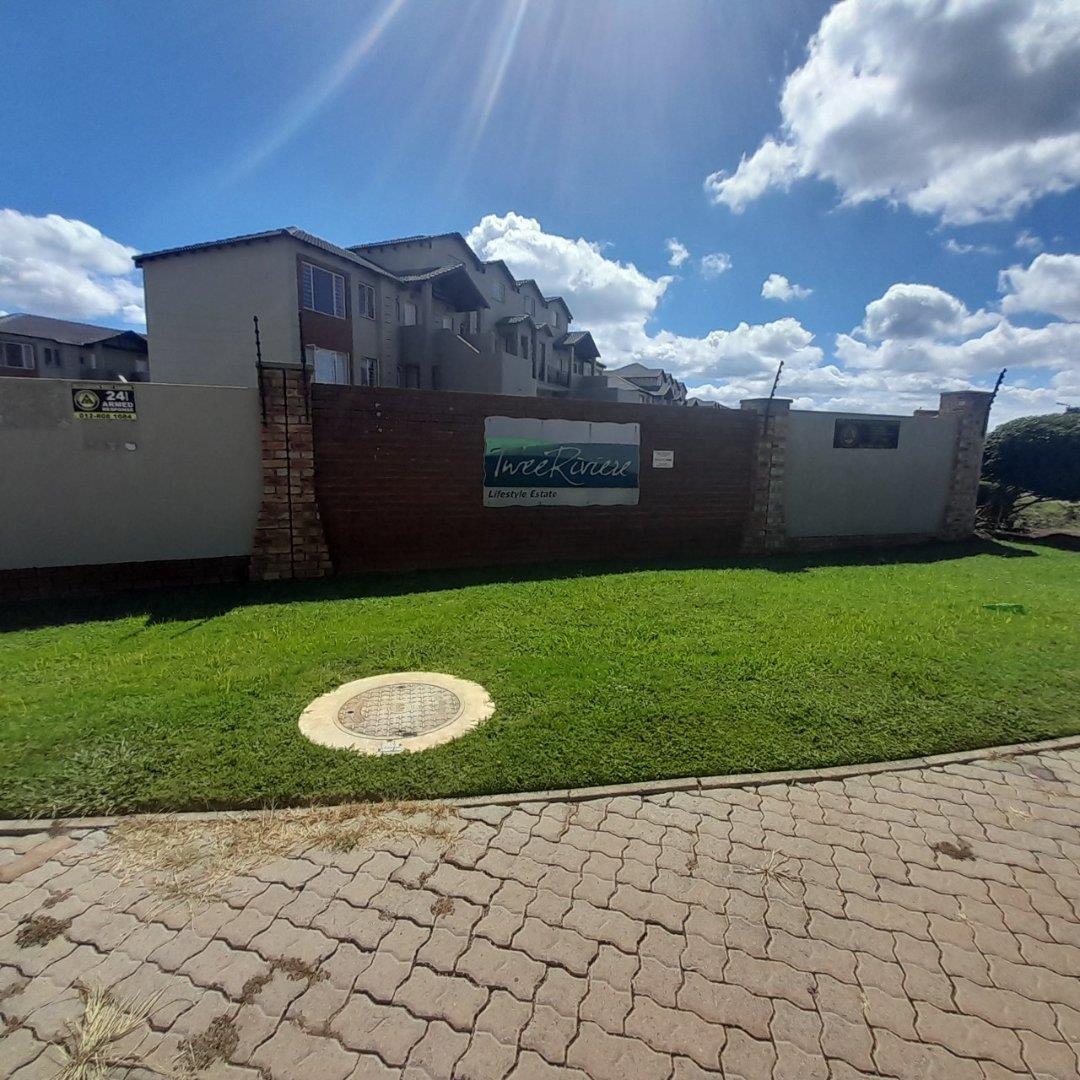 2 Bedroom Apartment / flat for sale in Twee Riviere Lifestyle Estate