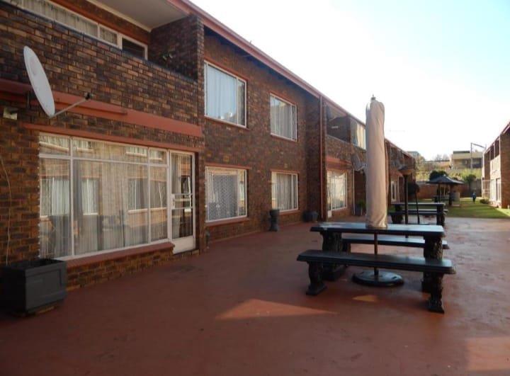 Florida, Roodepoort Property Property and houses for sale in Florida