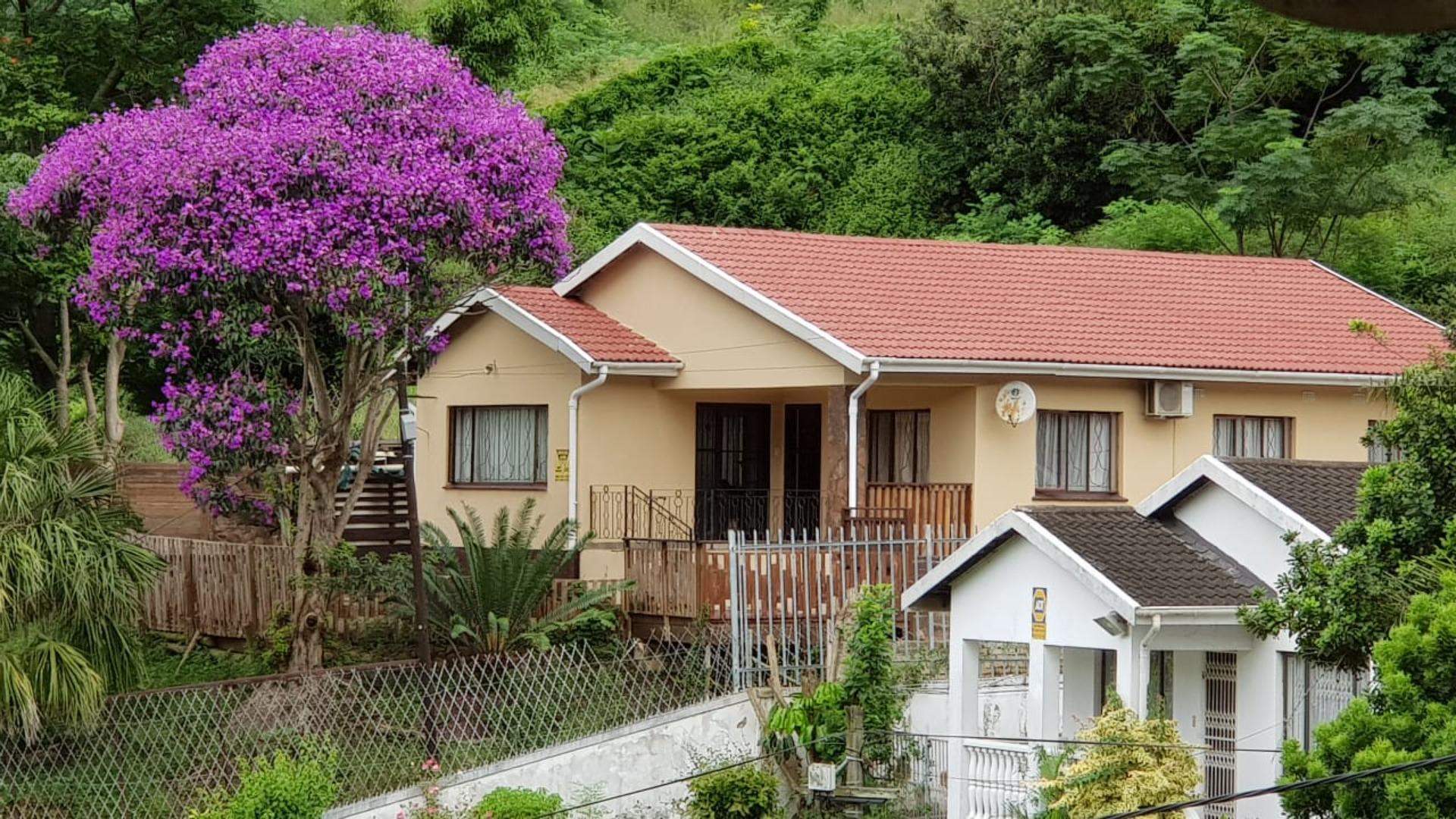 Kenville Property Property and houses for sale in Kenville