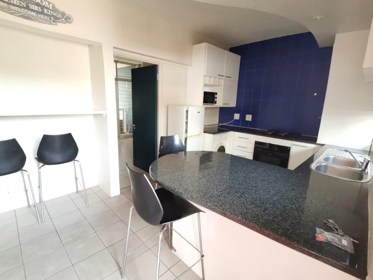 2 Bedroom Apartment / flat to rent in Hatfield Room Unicrest, 98