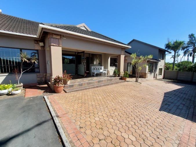 5 Bedroom House for Sale in Oslo Beach