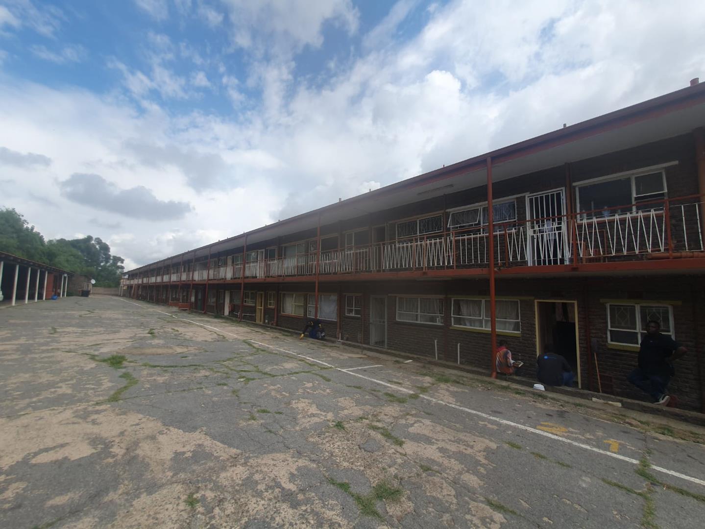 Wentworth Park Property Property and houses for sale in Wentworth