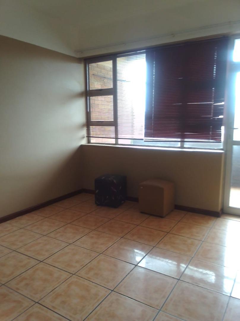 Quigney Property Apartments / flats to rent in Quigney Property24