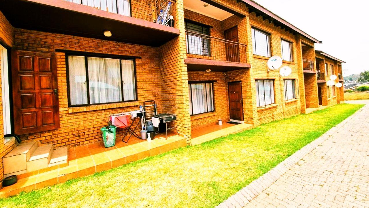 2 Bedroom Townhouse for sale in Meredale 10 Ulster Road P24112301838