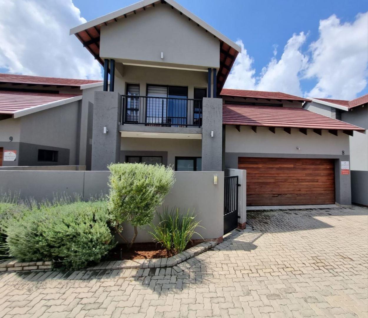 4 Bedroom Townhouse for sale in Wild Olive Estate P24112302688