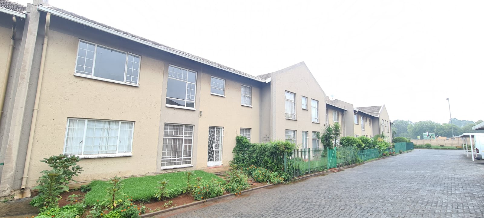 Ravenswood Property Apartments / flats for sale in Ravenswood