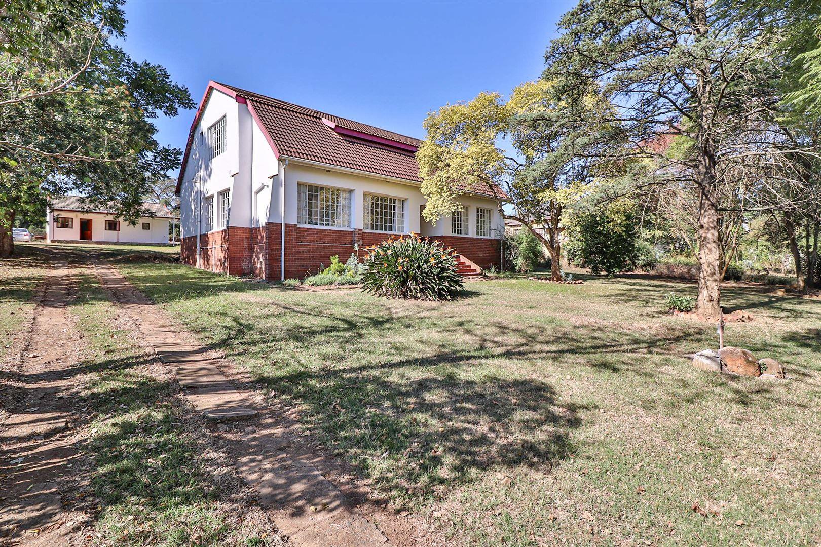 8 Bedroom House for sale in Scottsville P24109911704