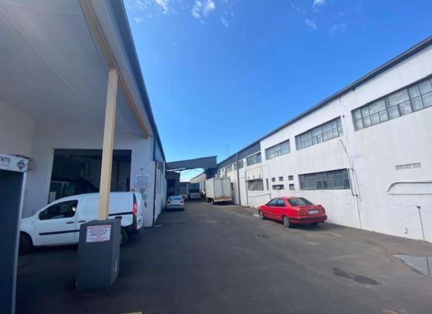 Commercial property for sale in Bluff P24112305496