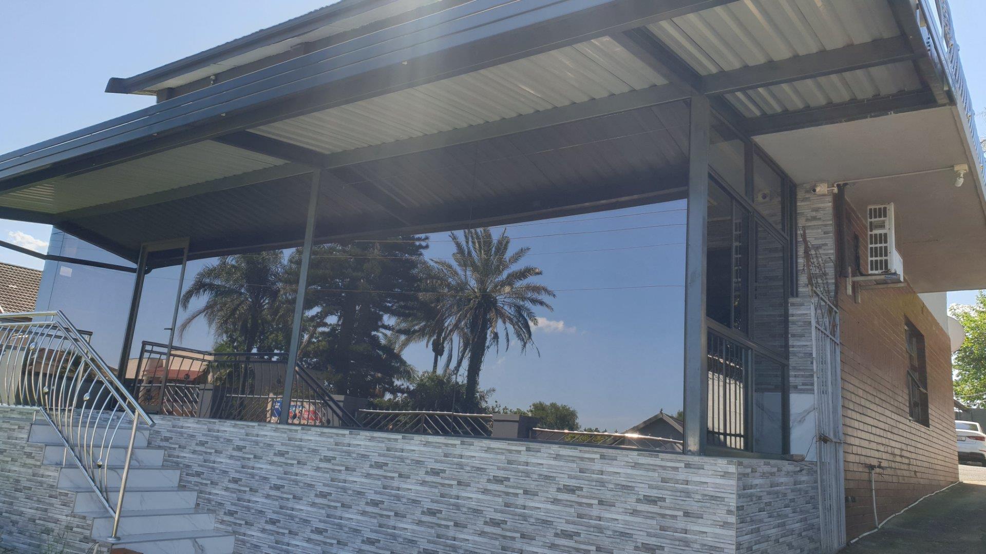 5 Bedroom House for sale in Mountain Rise P24112309840